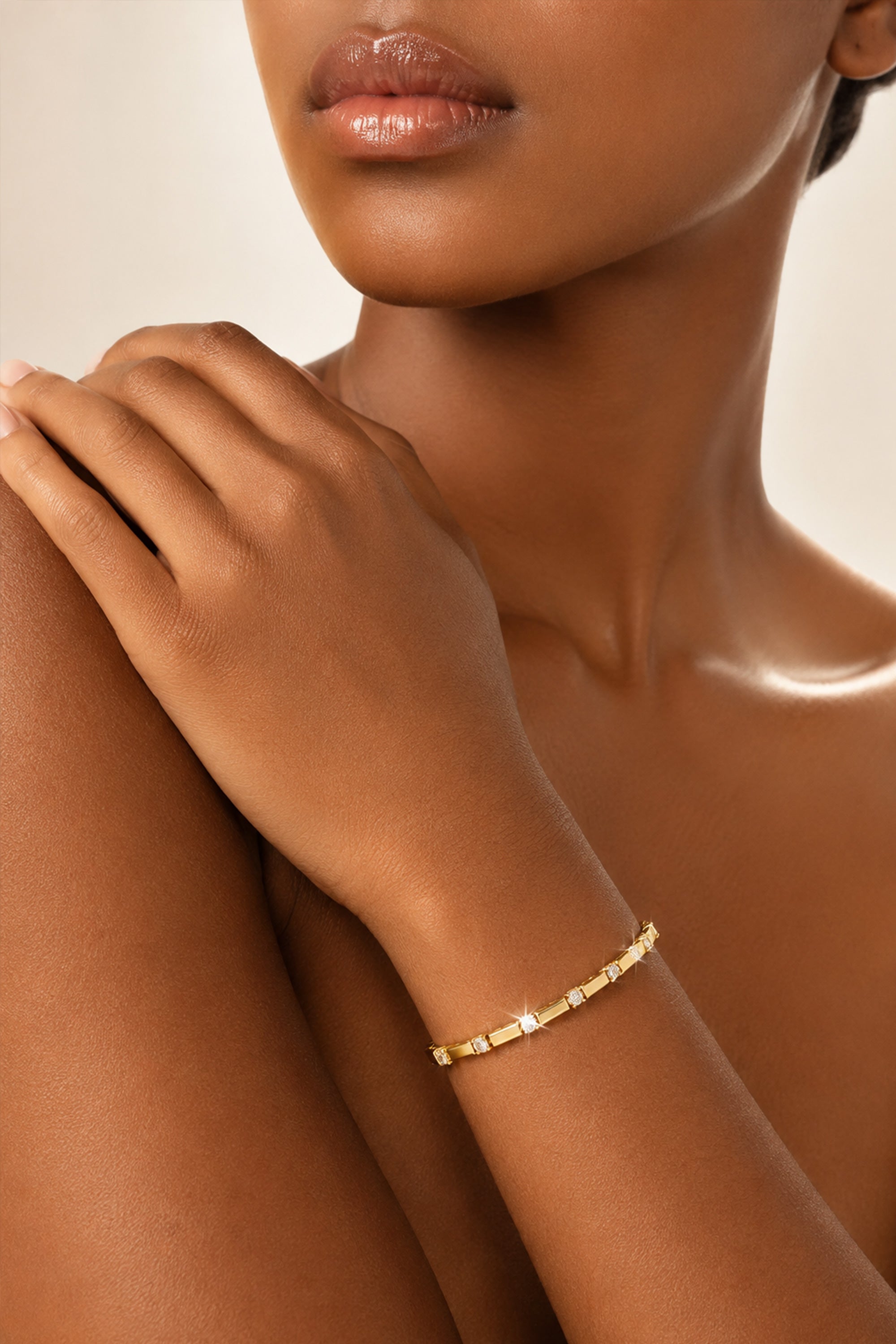 Glow Link Bracelet Gold