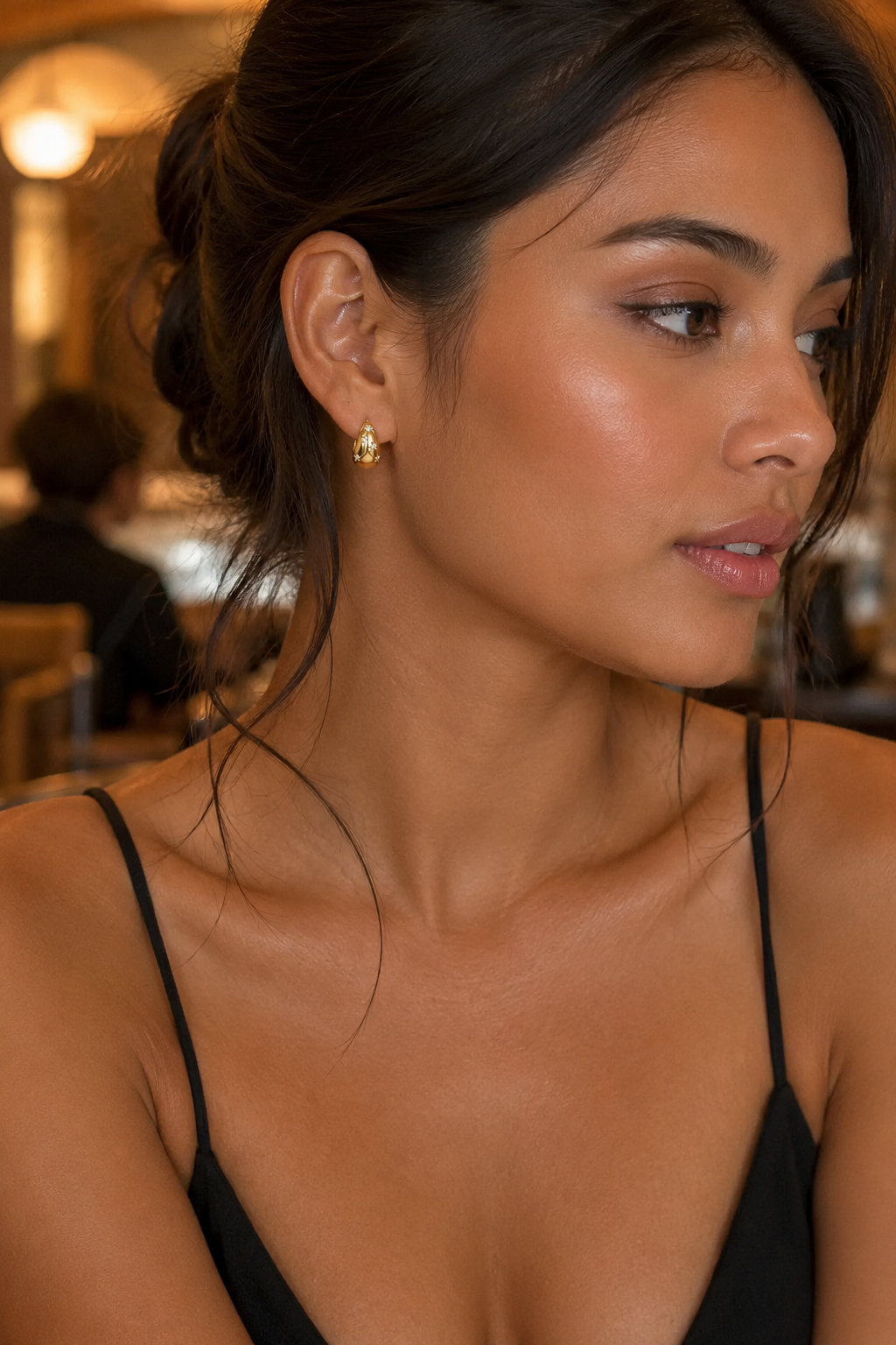 Star Engraved Teardrop Earrings Gold