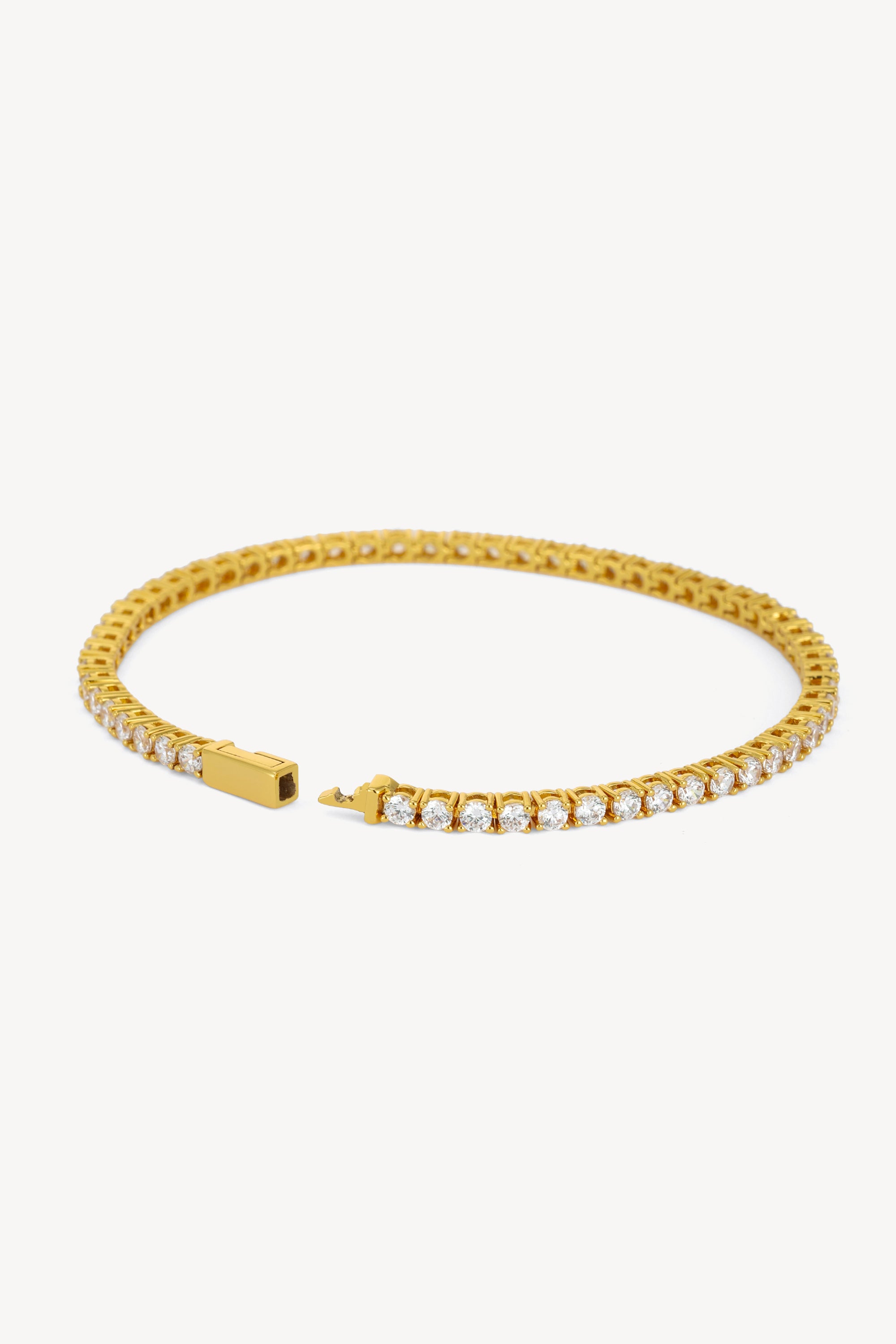White Luster Tennis Bracelet Gold