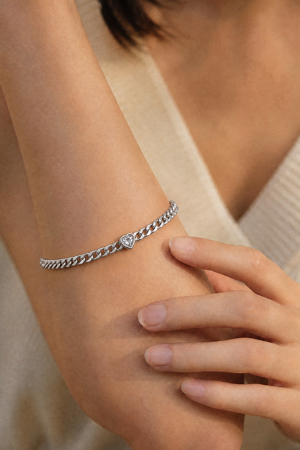 Heart Glow Bracelet Silver – silver-colour heart bracelet jewellery
