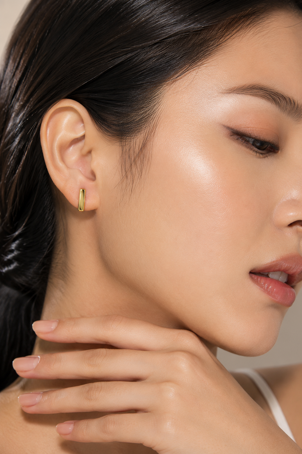 Minimal Bar Studs Gold