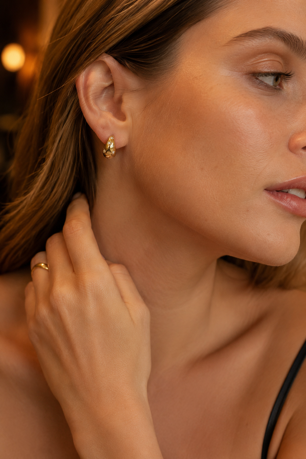 Star Engraved Teardrop Earrings Gold