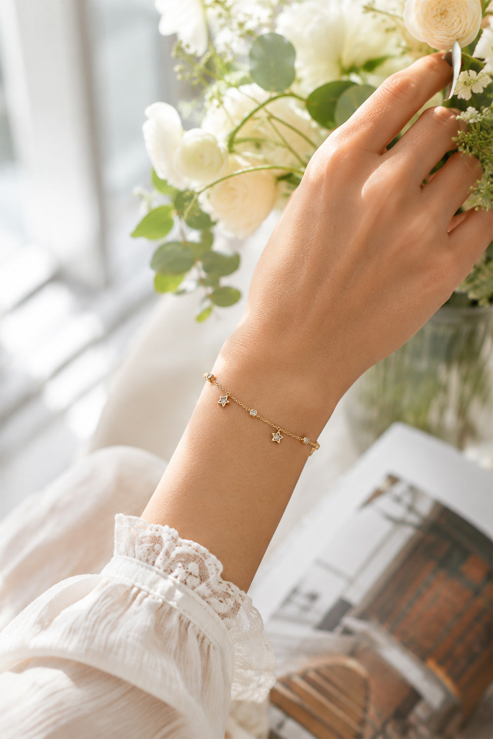 Star Charm Bracelet Gold