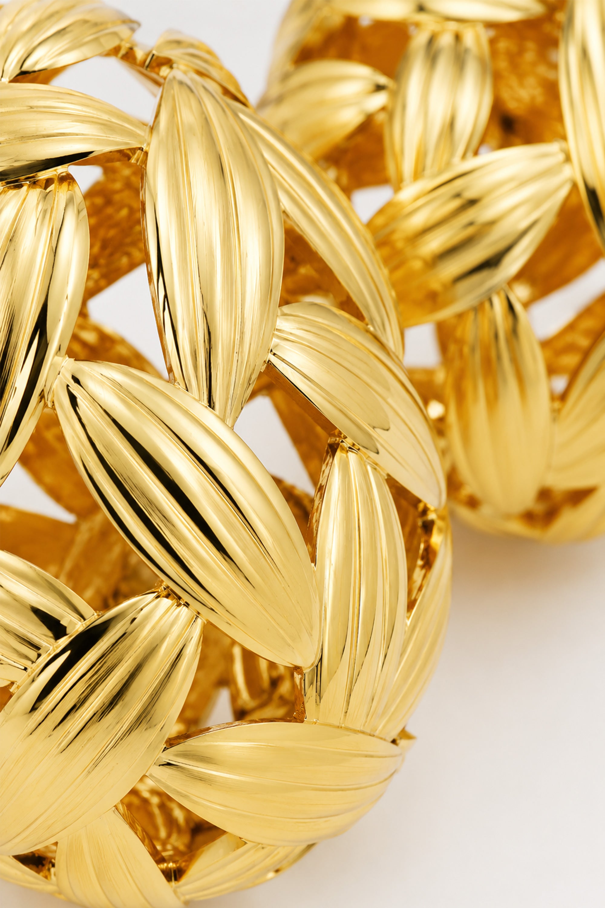 Woven Teardrop Studs Gold