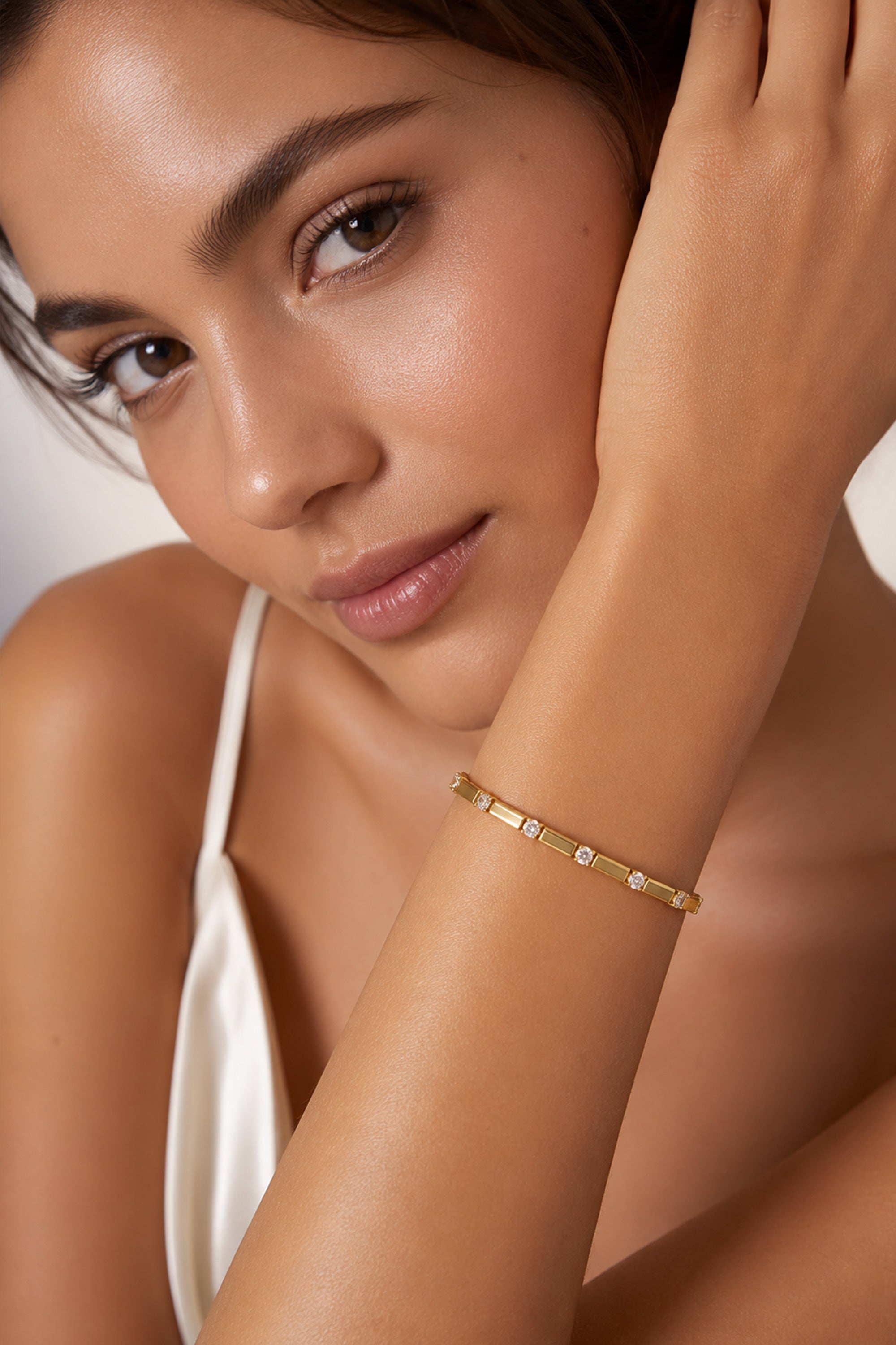 Glow Link Bracelet Gold