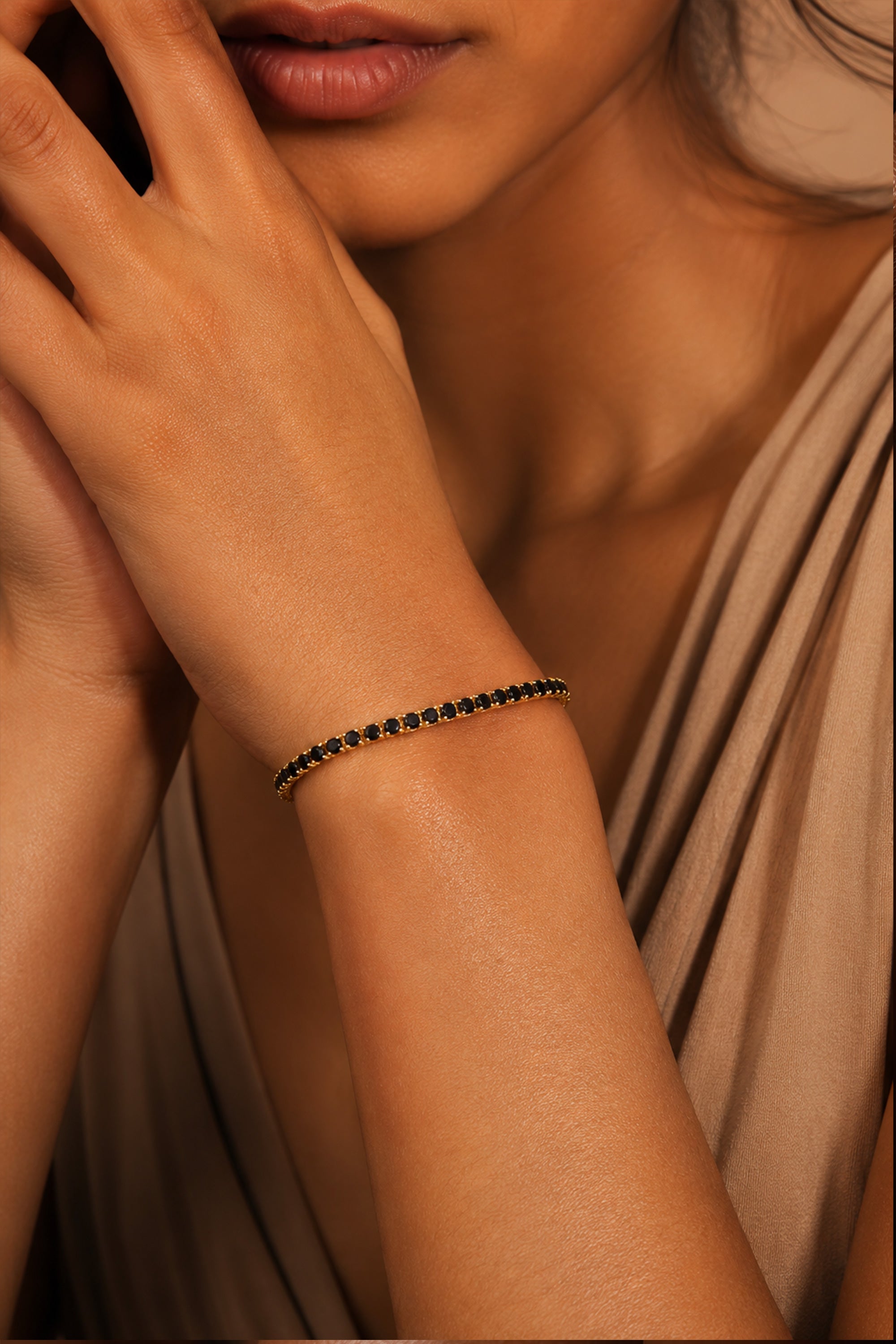 Noir Tennis Bracelet Gold