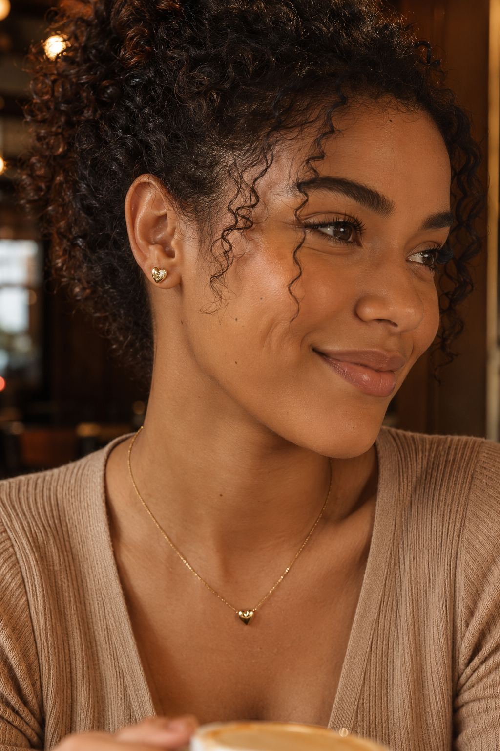 Contrast Heart Stud Earrings Gold