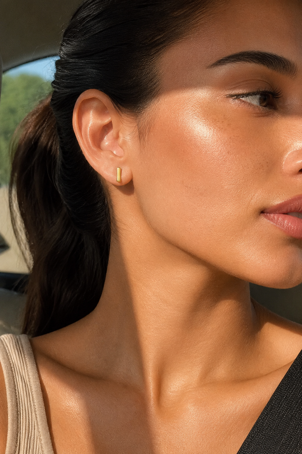 Minimal Bar Studs Gold