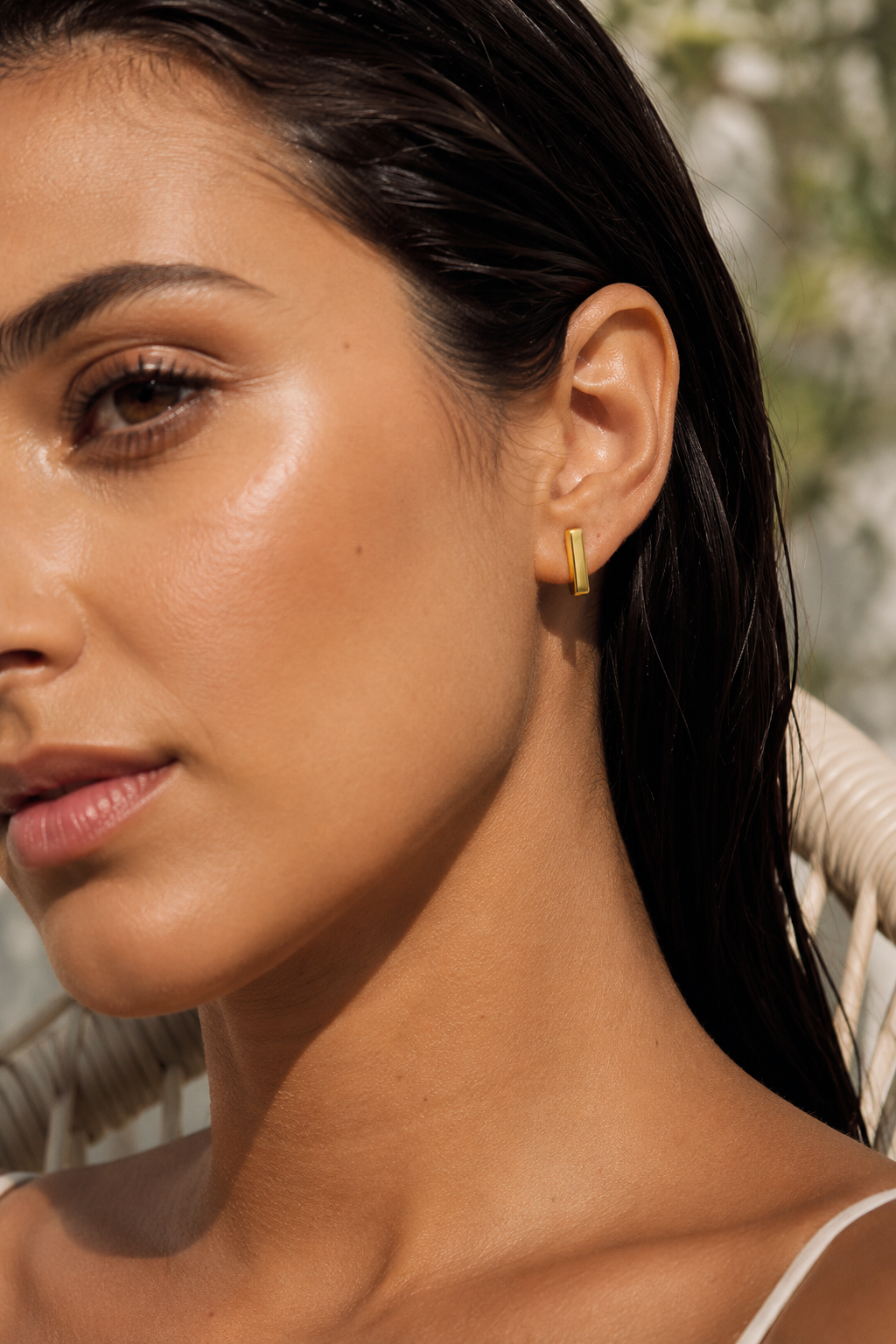 Minimal Bar Studs Gold