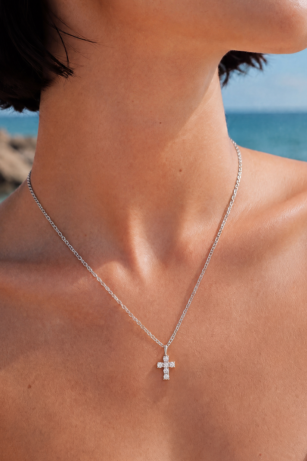 Lumen Cross Necklace Silver – product view 2 | CLAIR DE LUNE