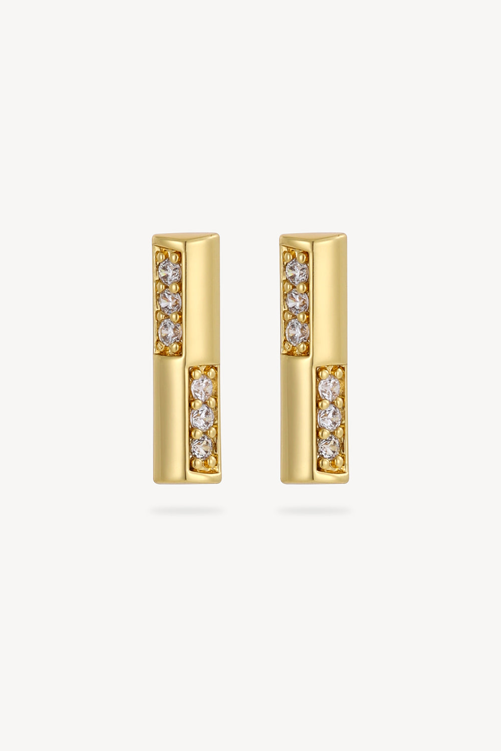 e-g-stud-104-5-030e0fd7.jpg