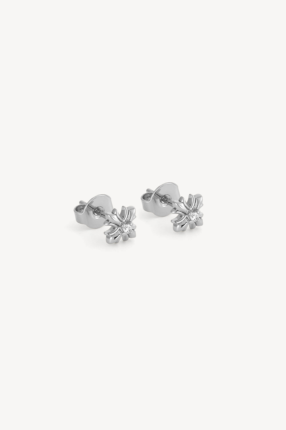 e-s-stud-056-3-f9207e55.jpg