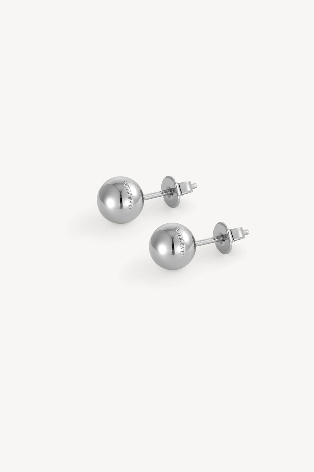 e-s-stud-102-3-b2d538a5.jpg