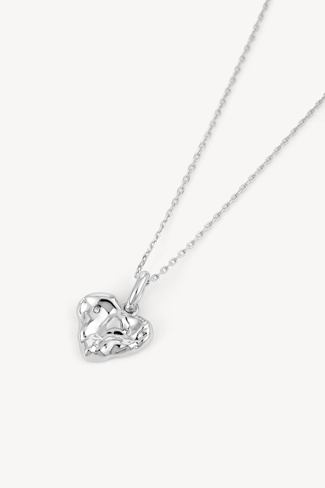Sculpture Heart Necklace Silver