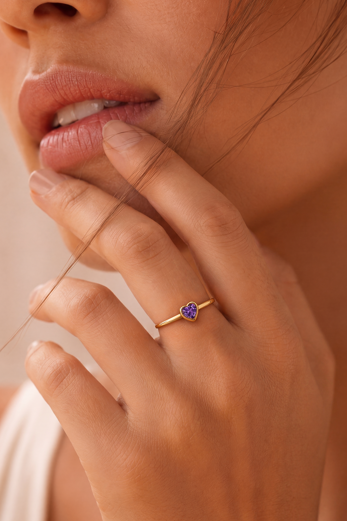 Model wearing Purple Heart Solitaire Ring Gold – Clair de Lune