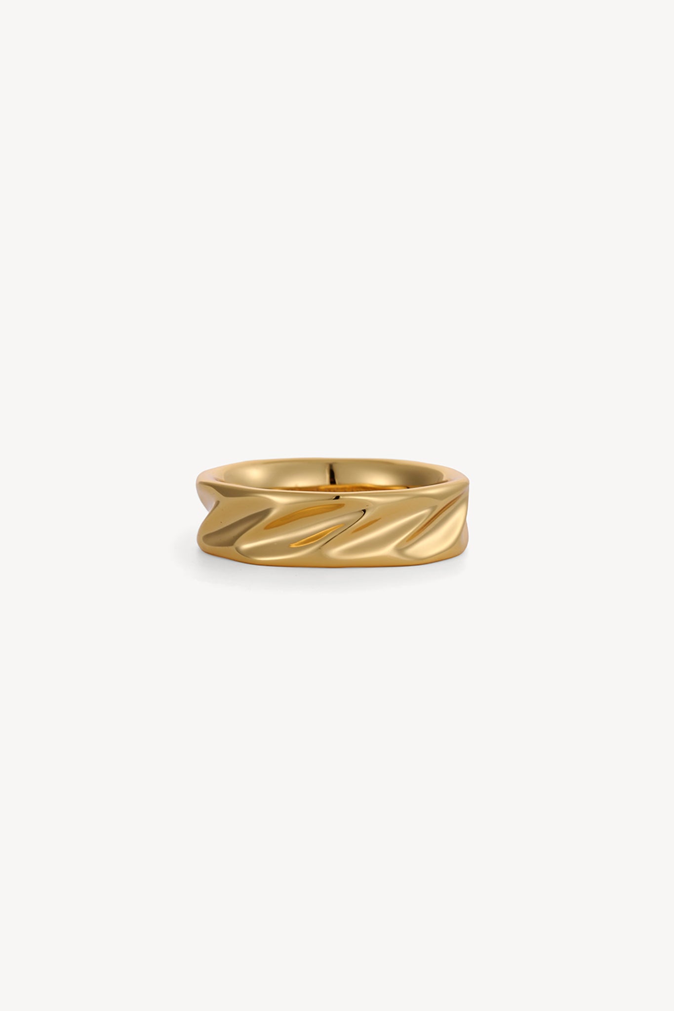Wave Trim Ring Gold